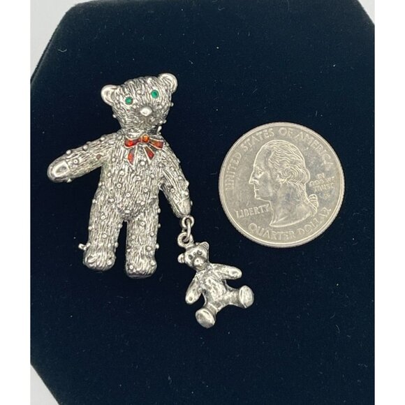 Teddy Bears Brooch Textured Silver Tone Metal Red Bow Green Eyes - Picture 7 of 12